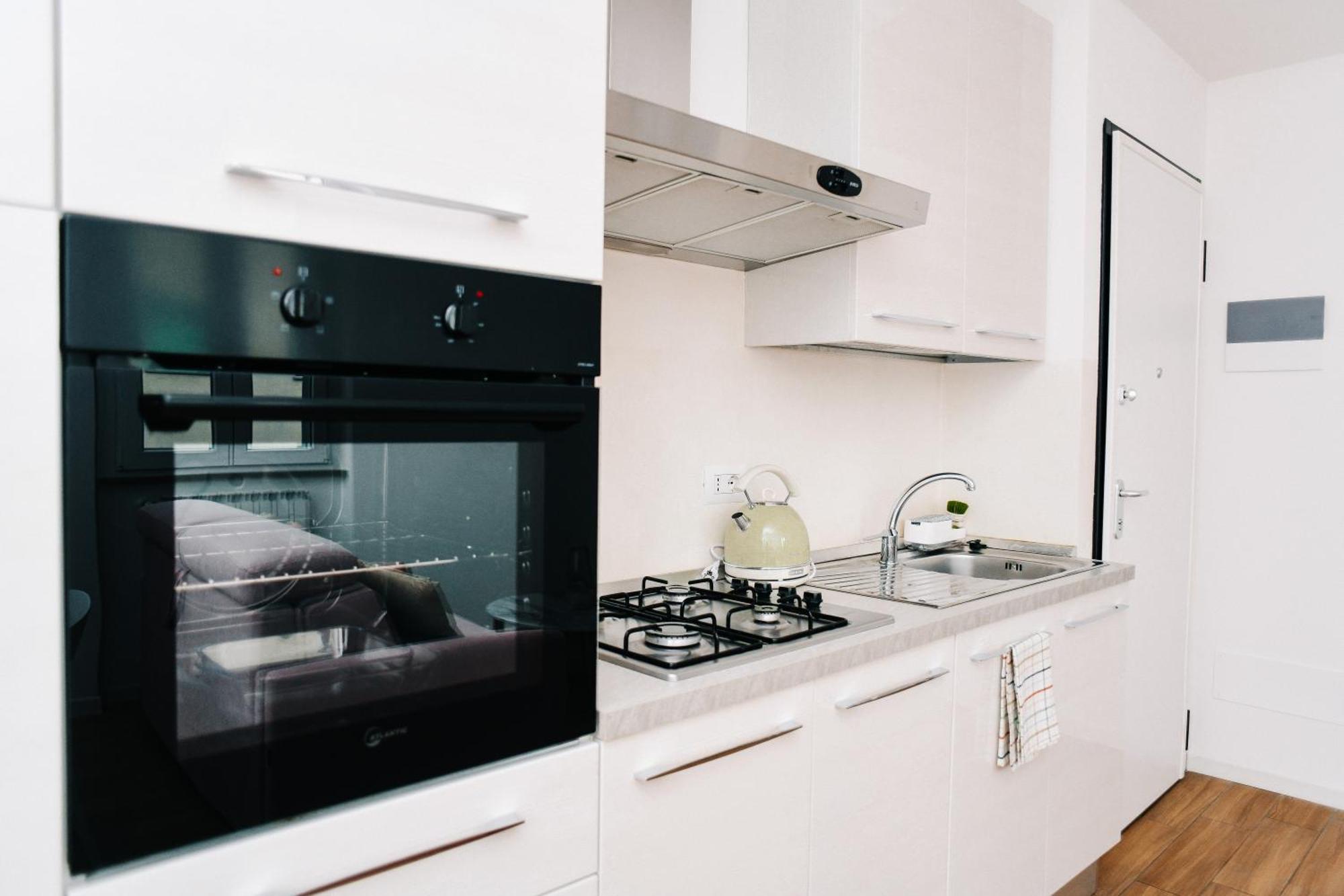 Lora Diamond Suite ,Free Parking, Self Check In,3 Como Kültér fotó