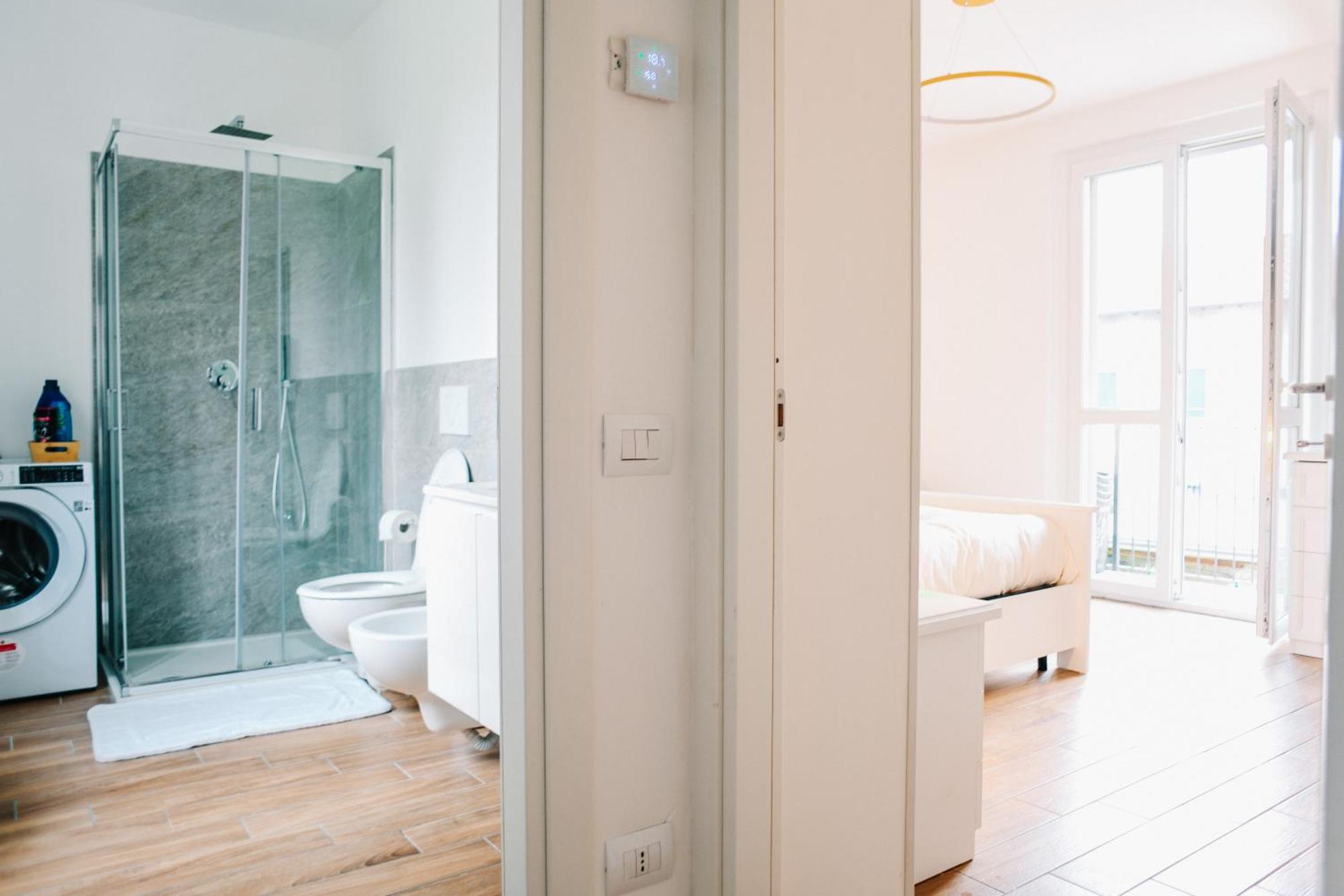 Lora Diamond Suite ,Free Parking, Self Check In,3 Como Kültér fotó