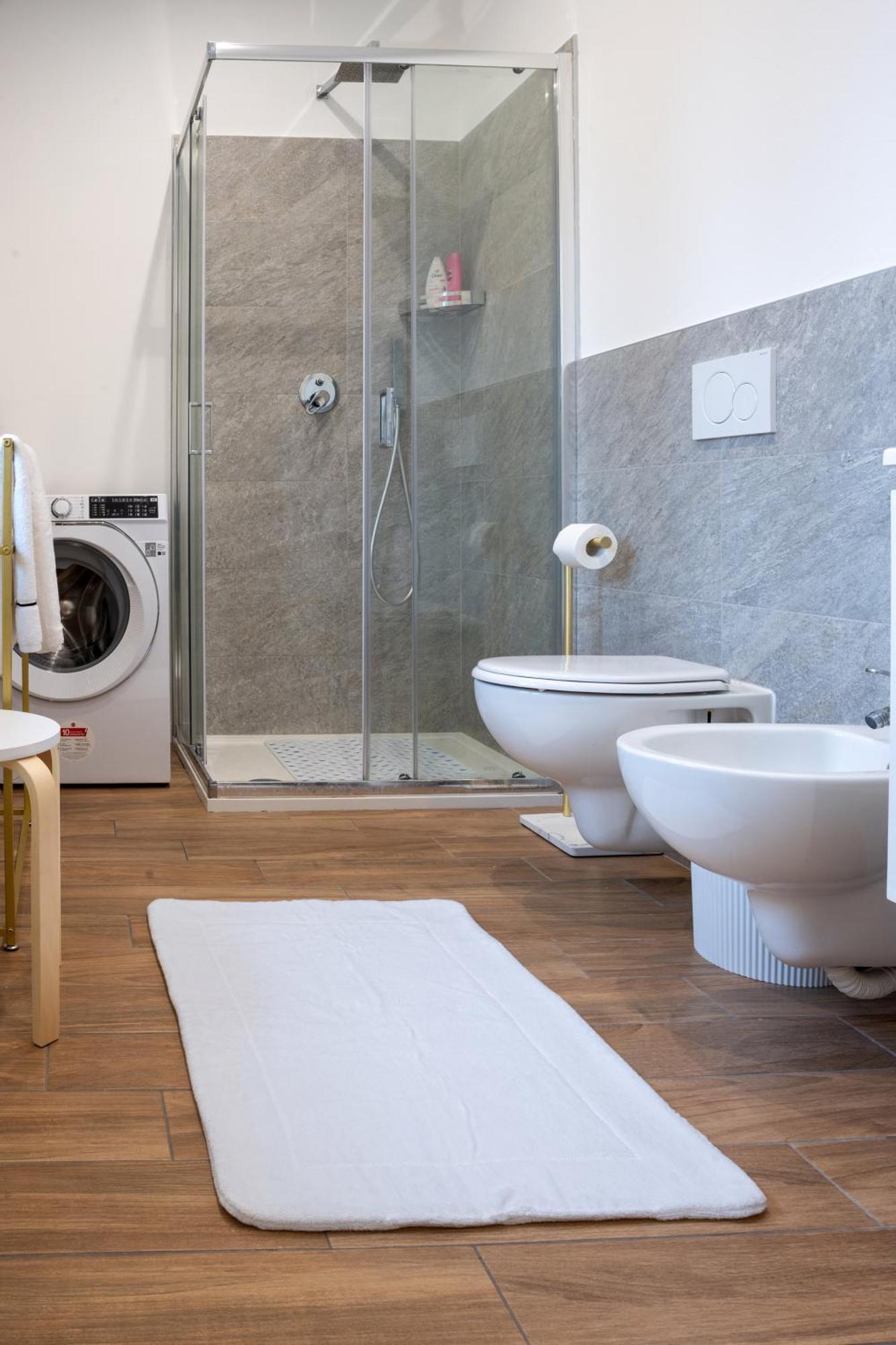 Lora Diamond Suite ,Free Parking, Self Check In,3 Como Kültér fotó