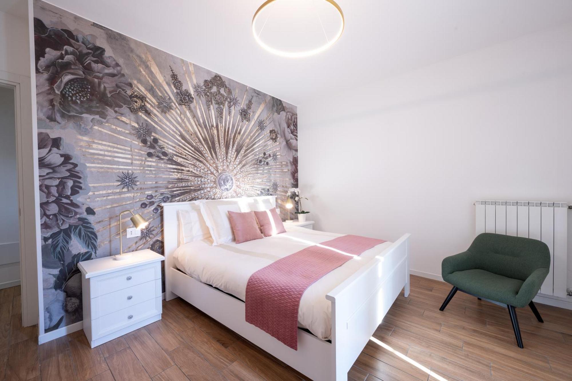 Lora Diamond Suite ,Free Parking, Self Check In,3 Como Kültér fotó